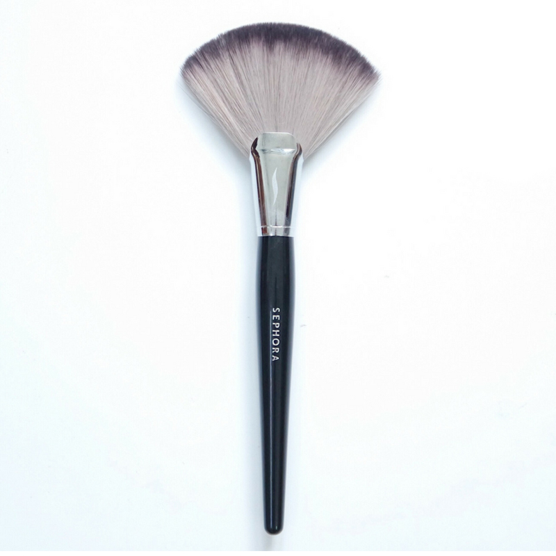 Cọ phủi phấn sephora 92